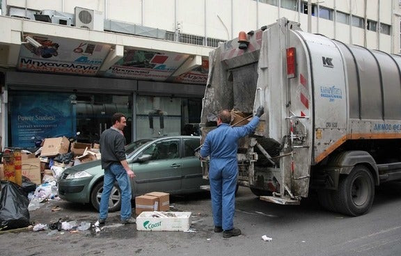 Επίδομα βαρέων και όσους δημοτικούς υπαλλήλους εργάζονται κοντά σε απορρίμματα